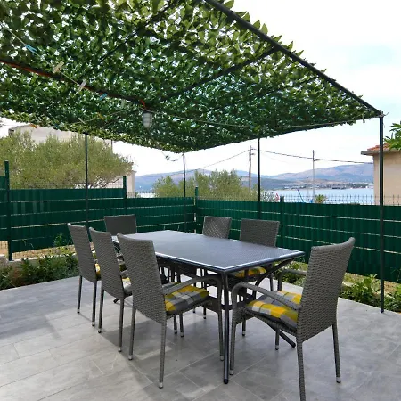 Klaric-2 By Interhome