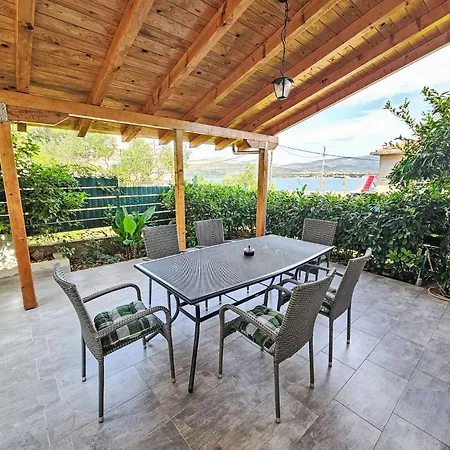 Klaric-2 By Interhome *