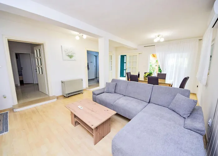 Klaric-2 By Interhome Апартаменты *