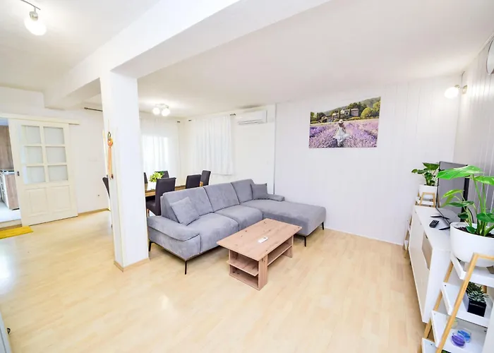 Klaric-2 By Interhome * Трогир